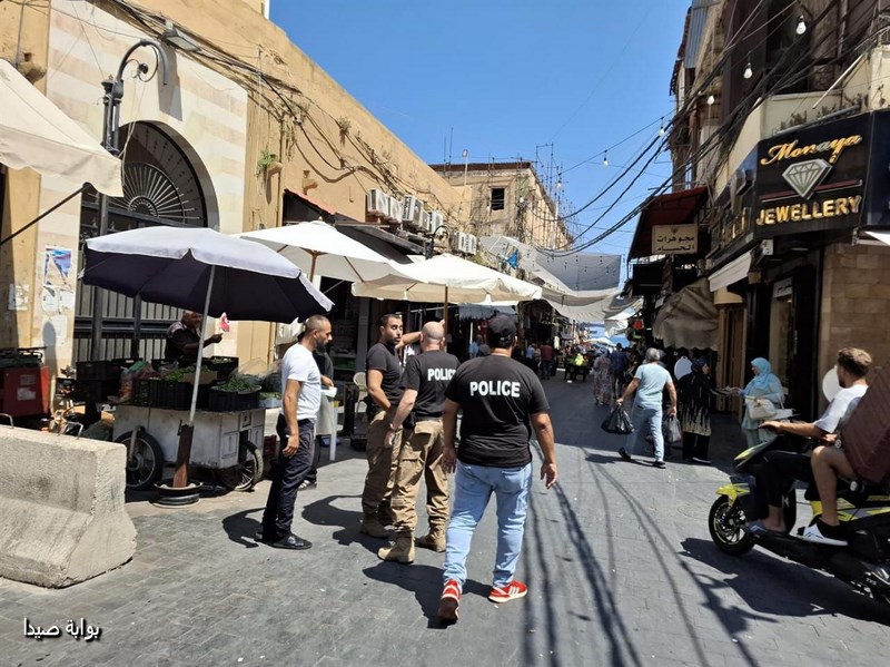 شرطة بلدية صيدا واصلت دورياتها لإزالة التعديات في السوق التجاري وتطلق بعد غد الإثنين حملة جديدة تشمل شوارع وأحياء المدينة (خبر + 10 صور)